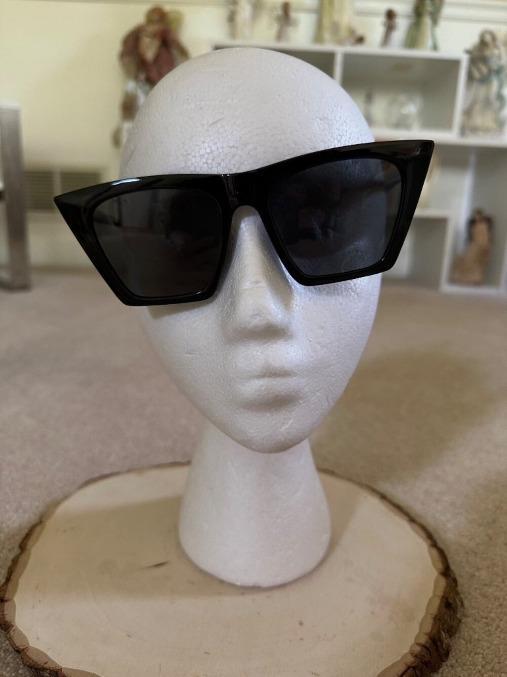 FEISEDY Womens Oversized Cat Eye Sunglasses Black Frame UV400 Protection